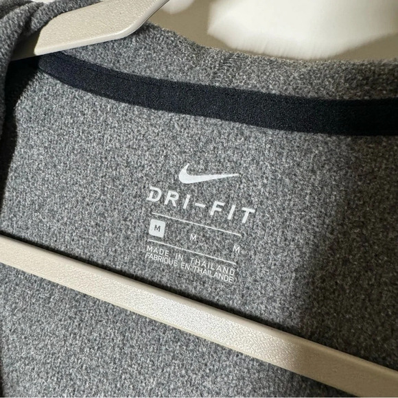 Nike DriFit Zip Up Grey Hooded Zip Up Sweatshirt Size Medium - Picture 4 of 7